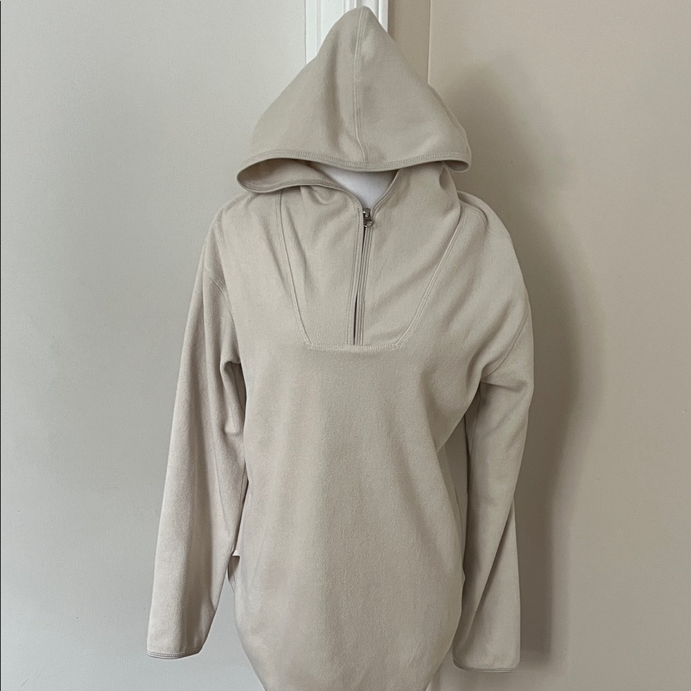 H&M | Women’s Size.XS Cream Hooded Quarter Zip Hoody